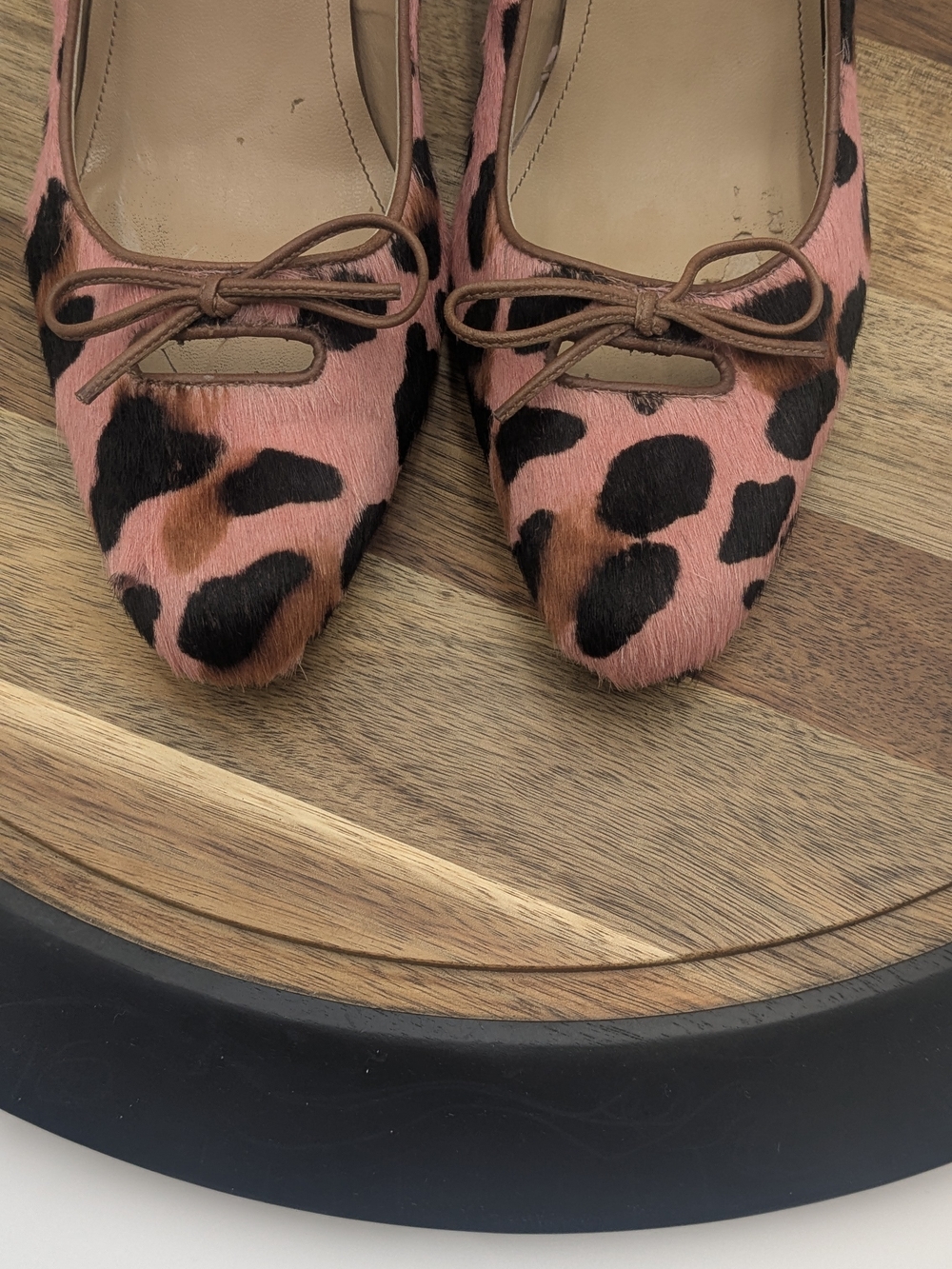 Gianni Bini Pink Leopard Calf Hair Bow Pumps Heels Size 8M - Picture 7 of 12